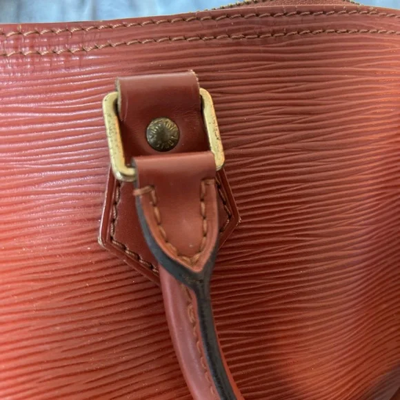 Louis Vuitton Speedy Duffle 30 Brown Epi Leather - Picture 9 of 10